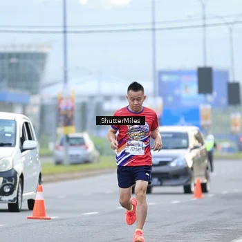 Runner Photo 6024069