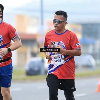 Runner Photo 6024073