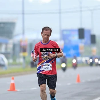 Runner Photo 6024083