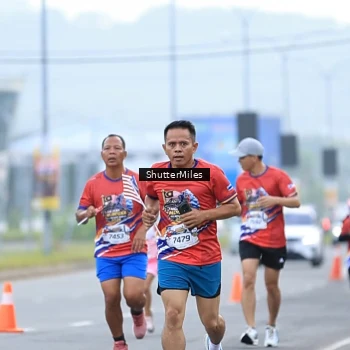 Runner Photo 6024087