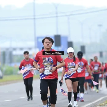 Runner Photo 6024136