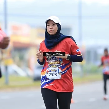 Runner Photo 6024150