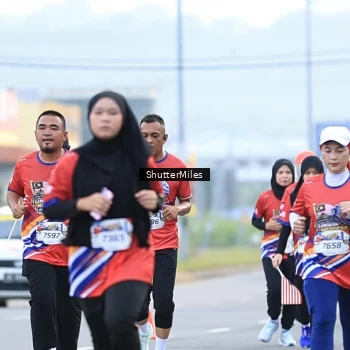 Runner Photo 6024154