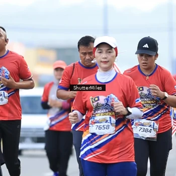 Runner Photo 6024171