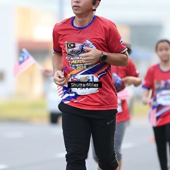 Runner Photo 6024176