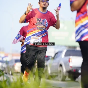 Runner Photo 6024311