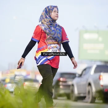 Runner Photo 6024318