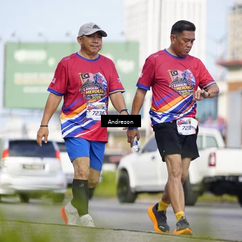 Runner Photo 6024388
