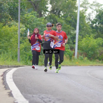 Runner Photo 6024876