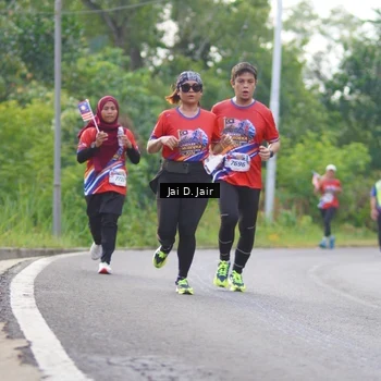 Runner Photo 6024879