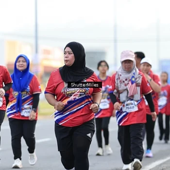 Runner Photo 6024975