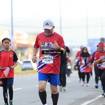 Runner Photo 6025049