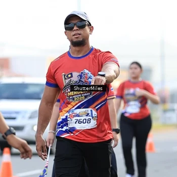 Runner Photo 6025051