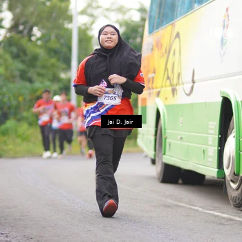 Runner Photo 6026071