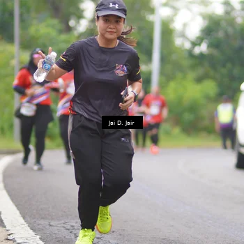 Runner Photo 6026074