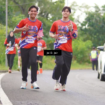 Runner Photo 6026095