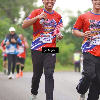 Runner Photo 6026098