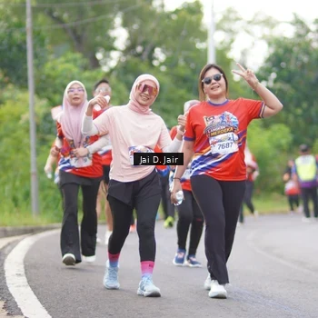 Runner Photo 6026149