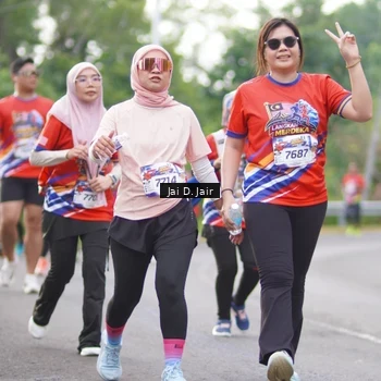 Runner Photo 6026156