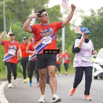 Runner Photo 6026157