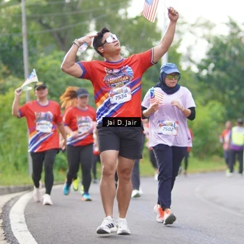 Runner Photo 6026158