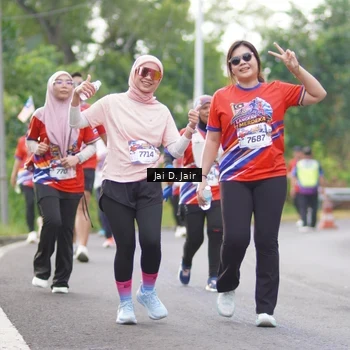 Runner Photo 6026159
