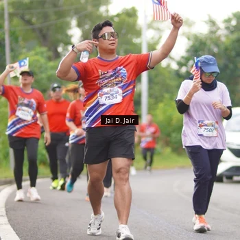Runner Photo 6026160