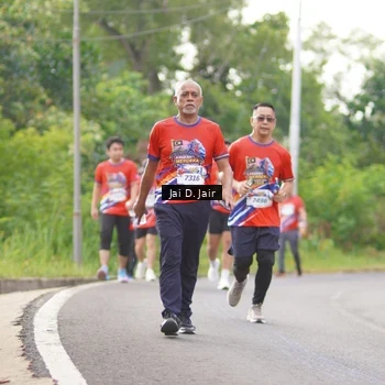 Runner Photo 6026199