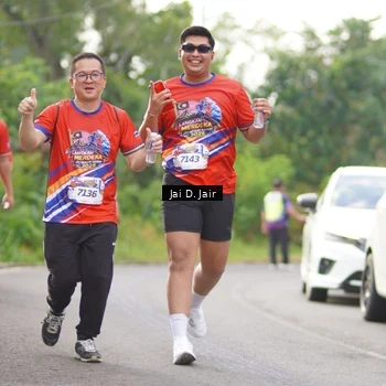 Runner Photo 6026212