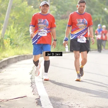 Runner Photo 6026354