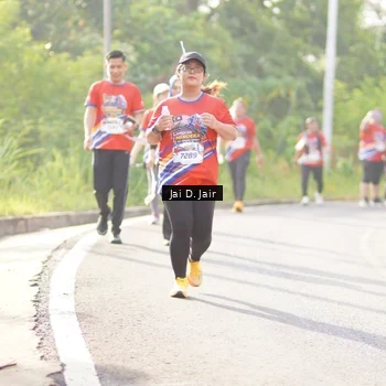 Runner Photo 6026358