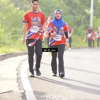 Runner Photo 6026375