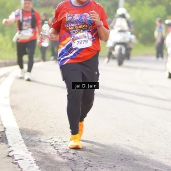 Runner Photo 6026382