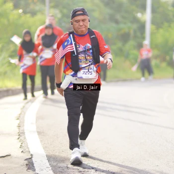 Runner Photo 6026393