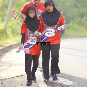 Runner Photo 6026399