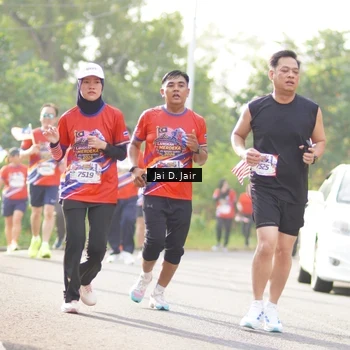 Runner Photo 6026448