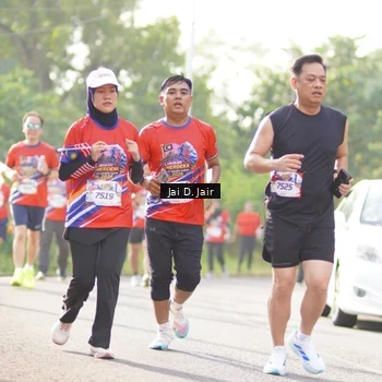 Runner Photo 6026452