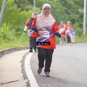 Runner Photo 6026484