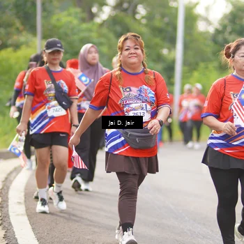 Runner Photo 6026646