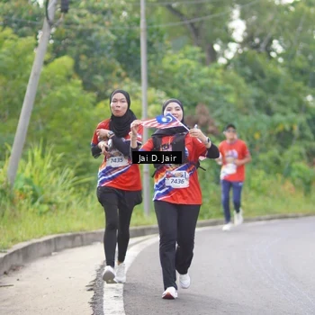 Runner Photo 6026798