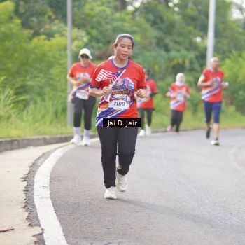Runner Photo 6026845