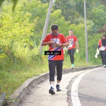 Runner Photo 6026875