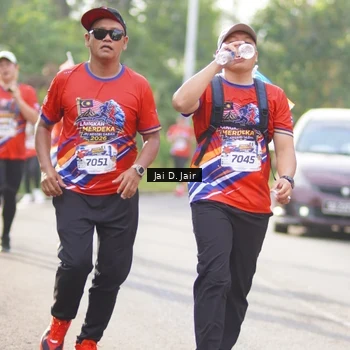 Runner Photo 6026900
