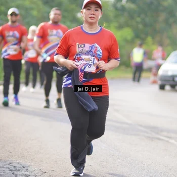Runner Photo 6026975