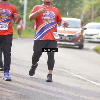 Runner Photo 6026981