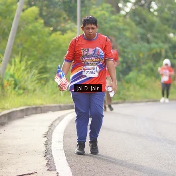Runner Photo 6027003