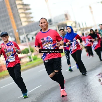 Runner Photo 6027006
