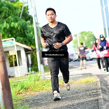 Runner Photo 6027039