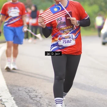 Runner Photo 6027047