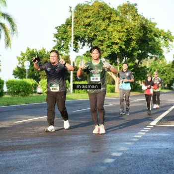 Runner Photo 6027235